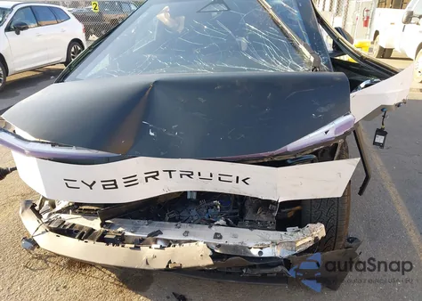 2025 Tesla Cybertruck All-Wheel Drive z USA, uszkodzony, nr VIN 7G2CEHED3SA067943